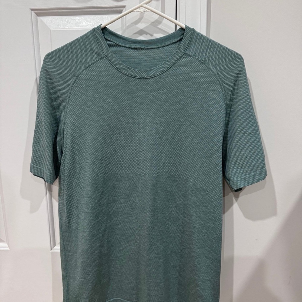Lululemon Athletica Green Crew Neck Short Sleeve Tee